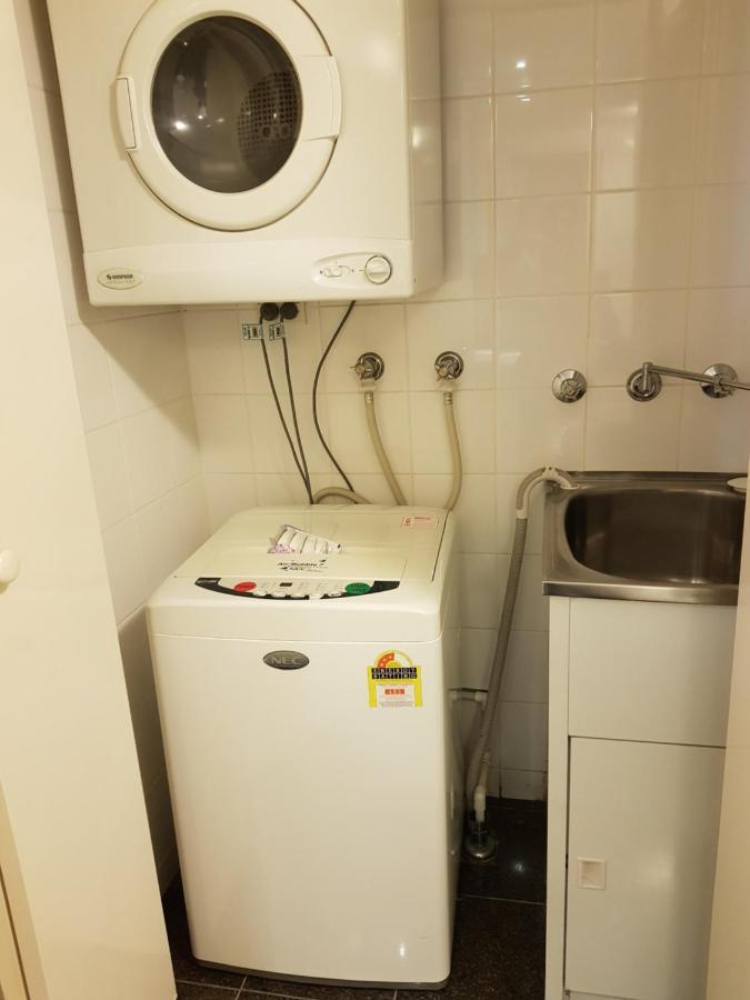 Parramatta Hotel Apartment シドニー エクステリア 写真