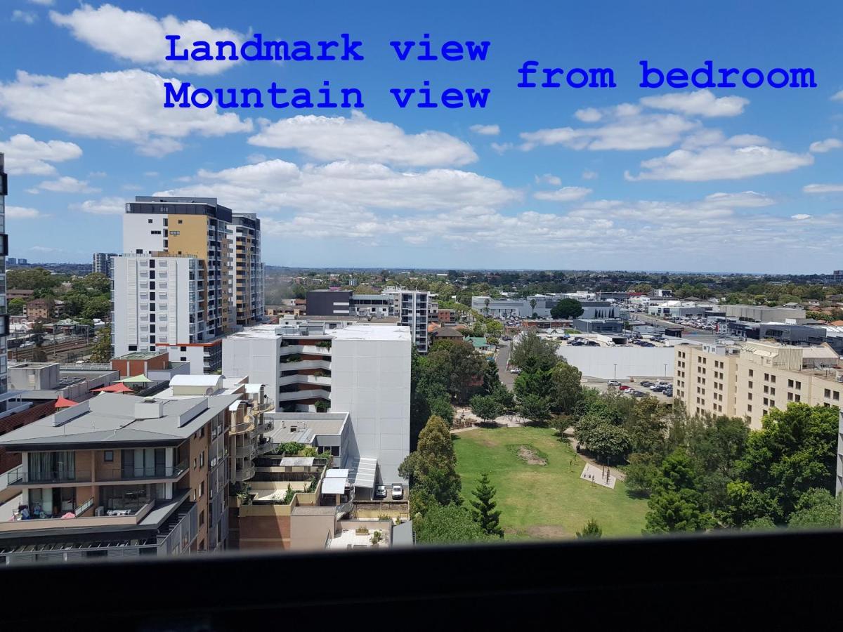 Parramatta Hotel Apartment シドニー エクステリア 写真