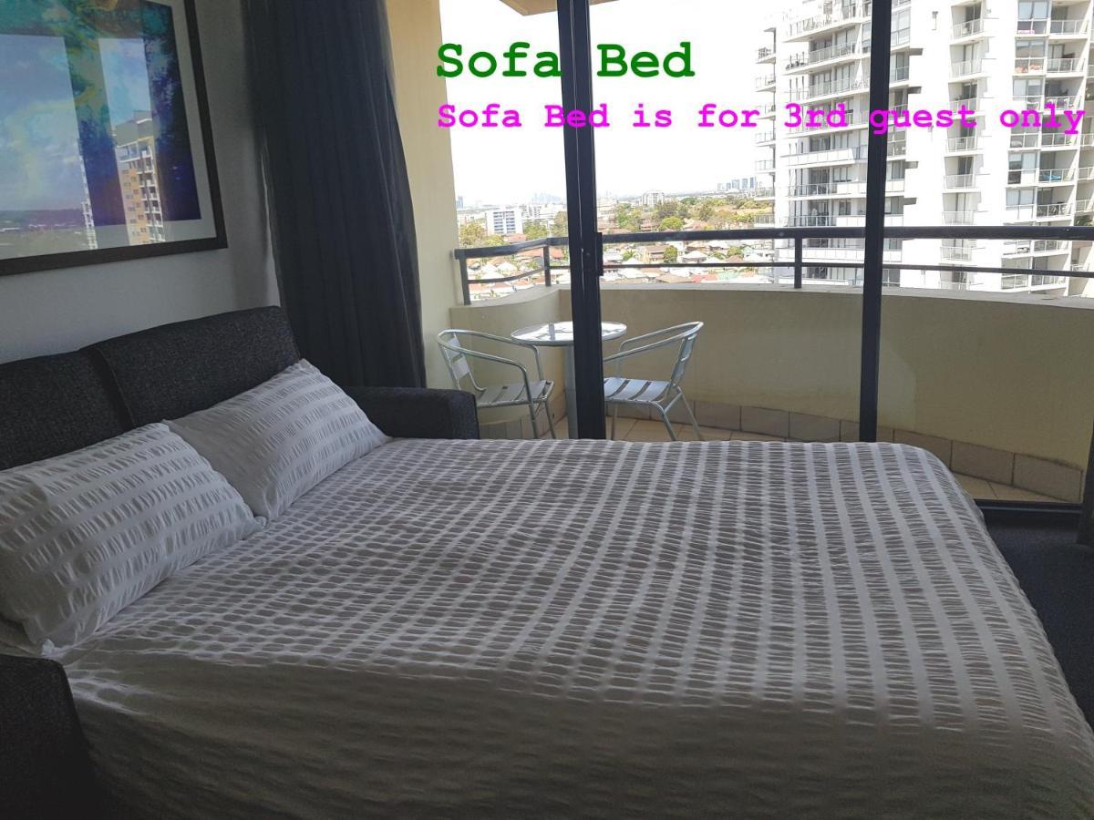 Parramatta Hotel Apartment シドニー エクステリア 写真